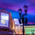 Warner-Bros (1)