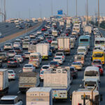 gulfnews_2026-02-17_t7no6gfh_gulfnews2026-01-15bllehtszSTAFFNAT260115TrafficMBZRoadDubaiVSAKLANI11768503959365